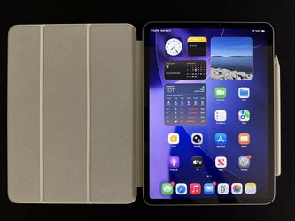 iPad Pro 11" 4th Gen 128GB + Apple Pencil + Smart Folio