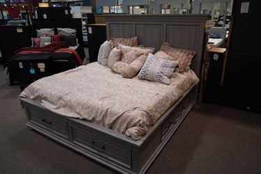 Davis Home Lansing King Storage Bed