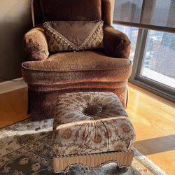Lounge Chair With foot Stool 