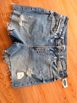 Old Navy Distressed Denim Cut-Off Shorts