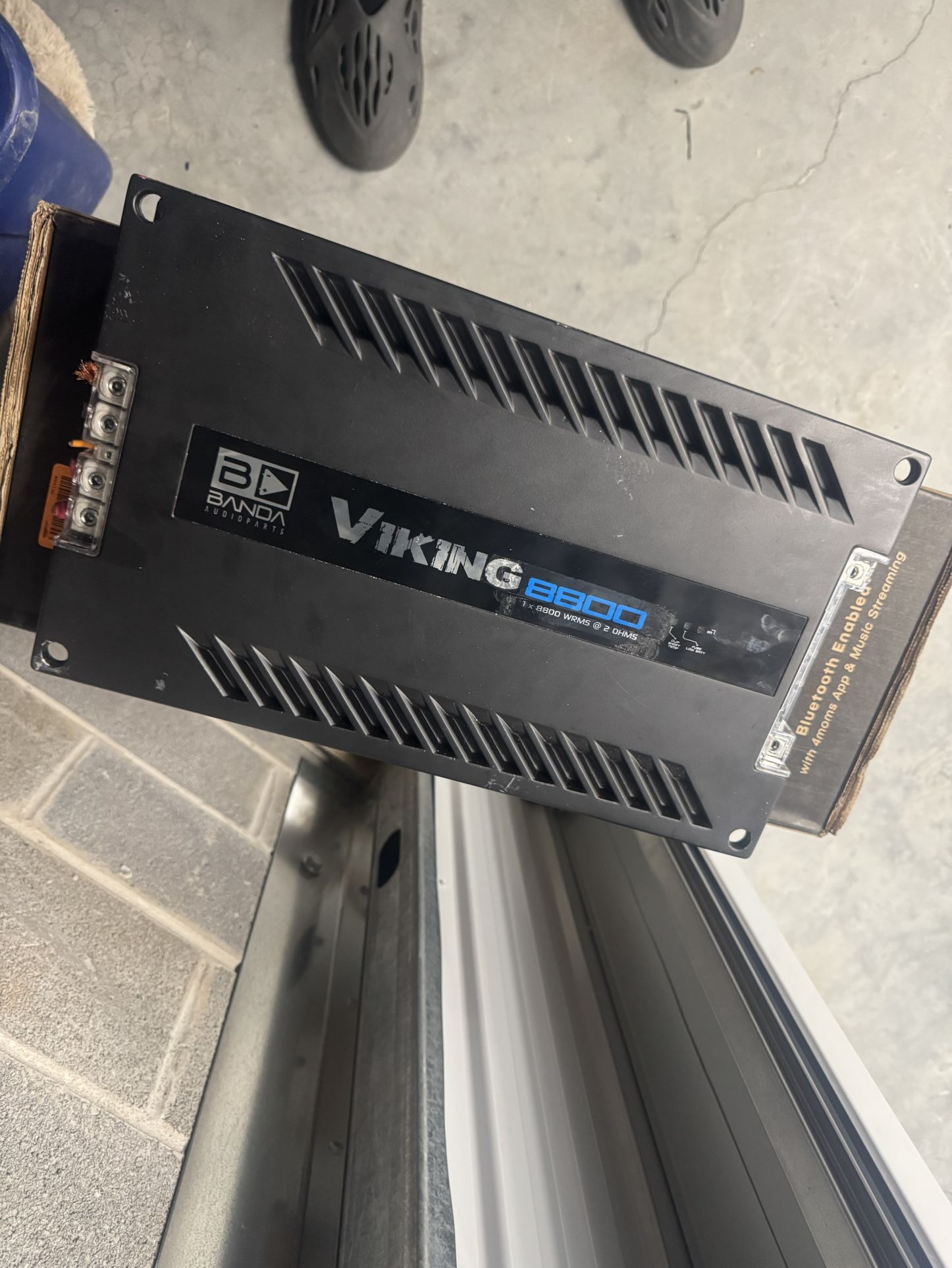 Banda Viking 8800