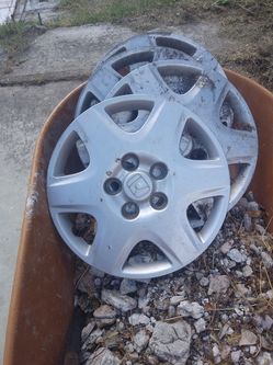 Honda hubcaps