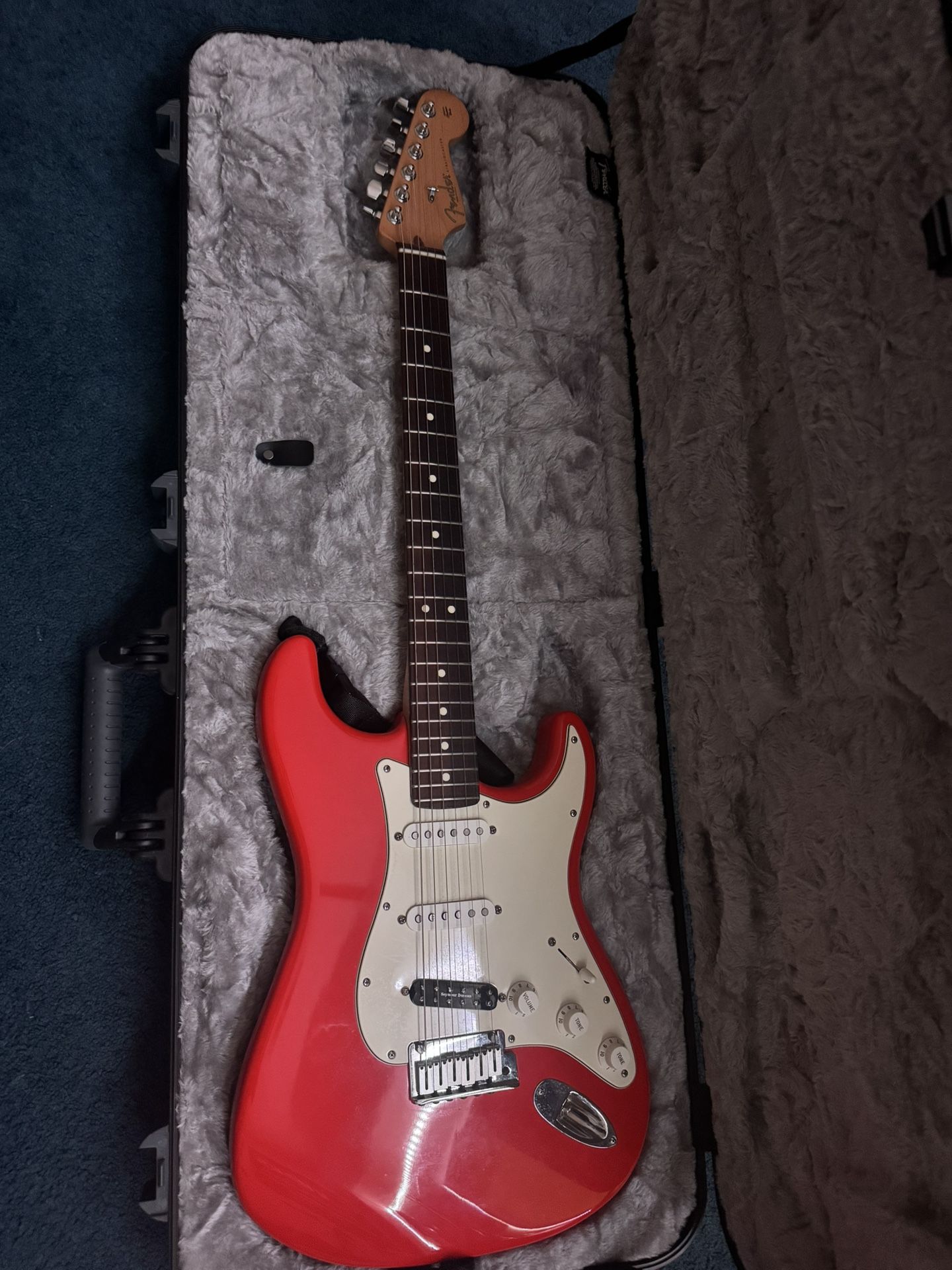 2000 American Standard Stratocaster W/ Fitted Hard Case