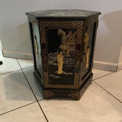 Chinese Black Lacquer End Side Table
