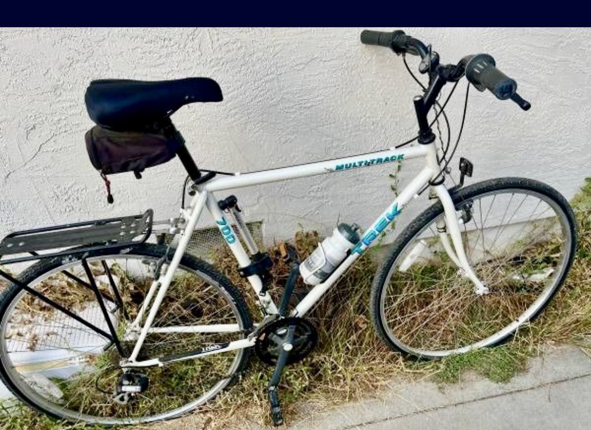 54-56cm Trek Commuter Bike