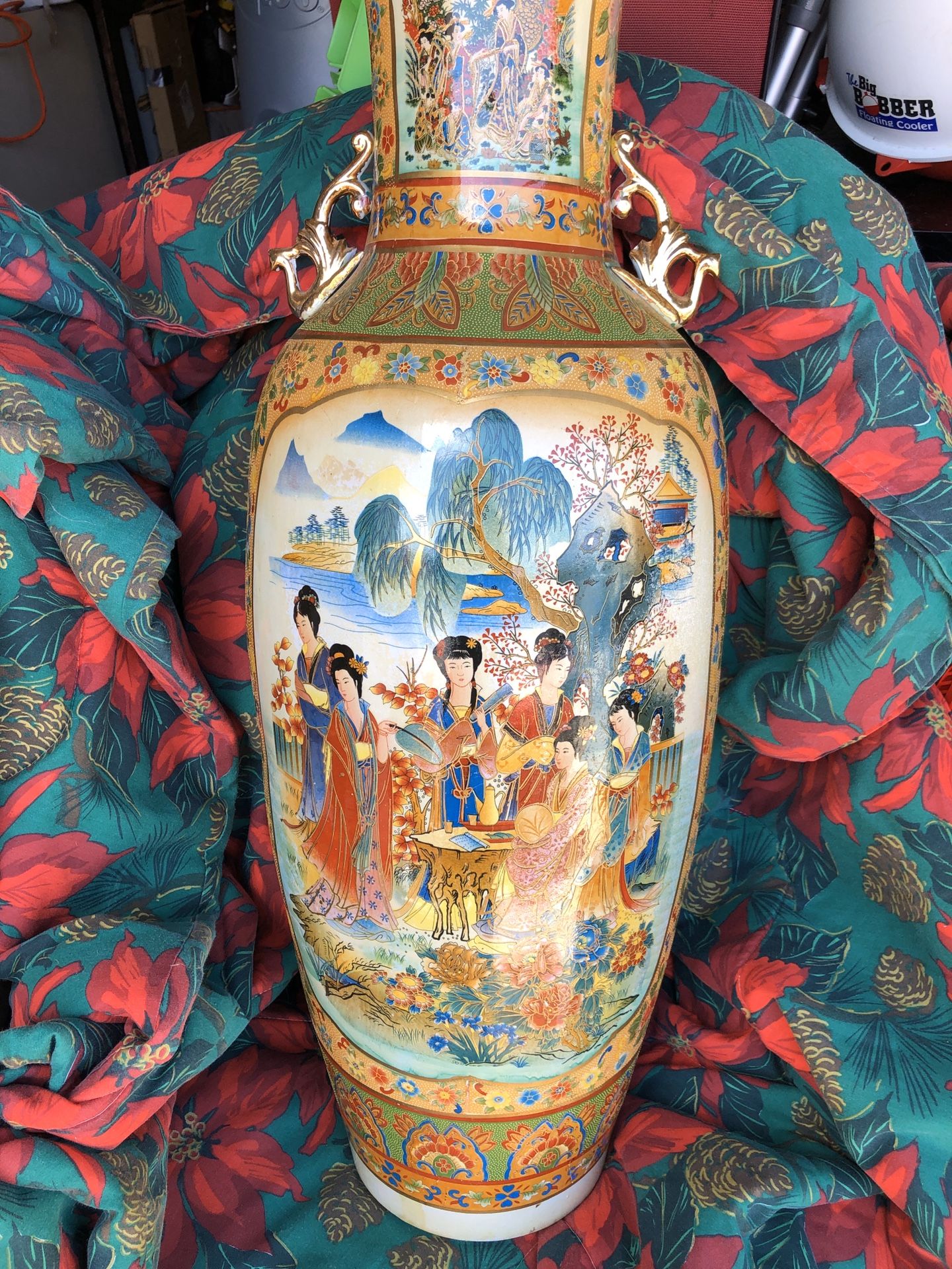 Vintage Chinese hand-painted vase