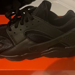 Nike Huarache  11 Men’s 