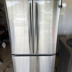 Samsung French Door Stainless Steel Refrigerator 32”