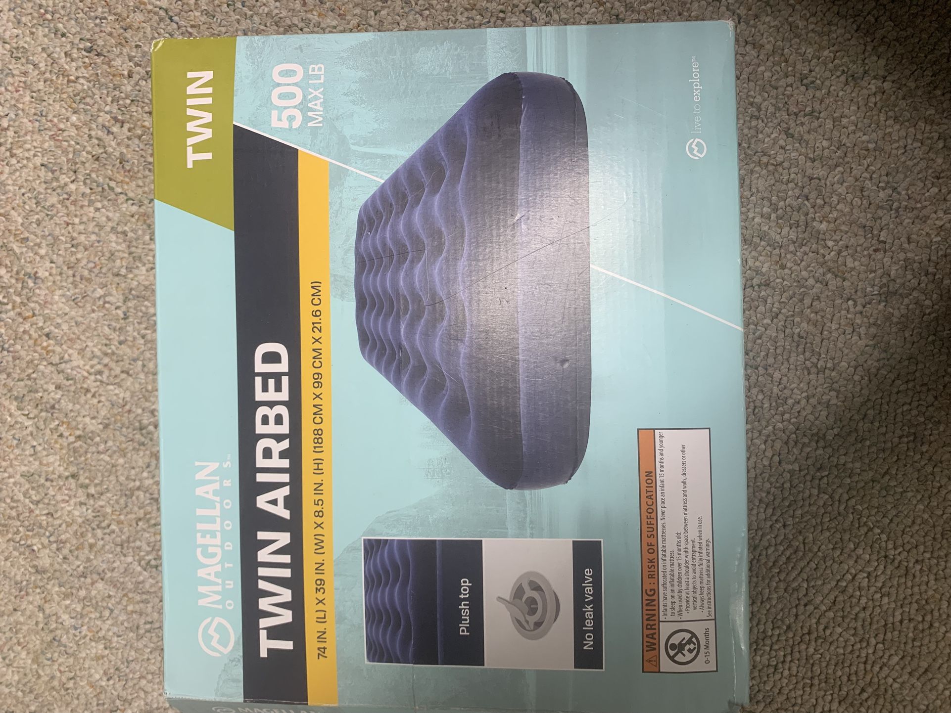Twin air bed 6’2” Long. 3 feet wide. (Good condition)$35
