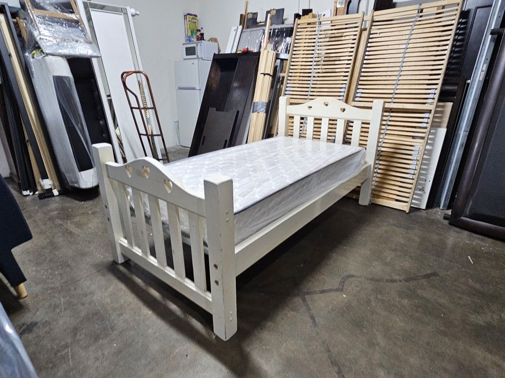 Twin Bed And Mattress 