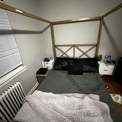 Gold Canopy Bed (Full Size )