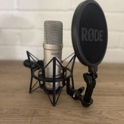 Rode NT1 professional microphone