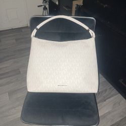Michael Kors Pure And Wallet