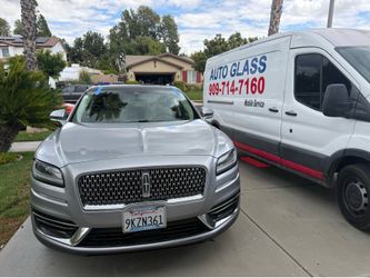 Auto glass window windshield