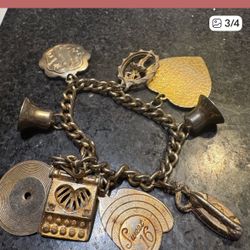 Vintage sterling silver charm bracelet