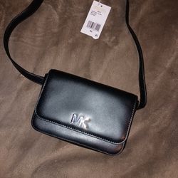 Michael Kor Tiny Waist Purse New Paid $149