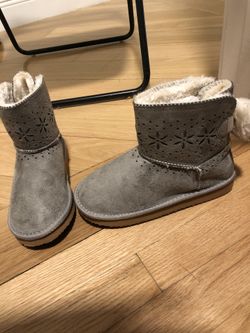Union bay girls booties size 3