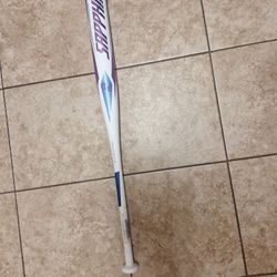 LIKE NEW NEVER USED.  EASTON-12 SAPPHIRE  FASTPICTH  $70  FIRM PRICE 