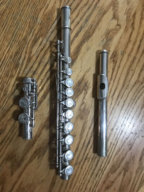 Artley, Vintage E-Flat Flute. for Sale in Victoria, TX - OfferUp