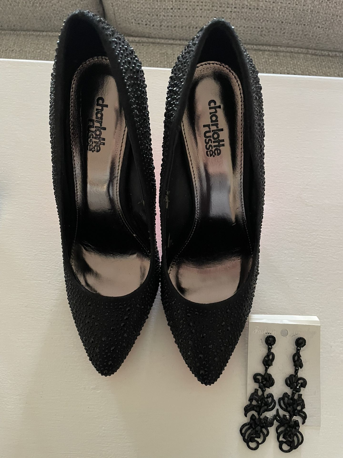 Black Heels Size 8W