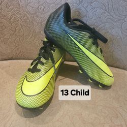 Nike Kids Soccer Cleats Size 13 Child