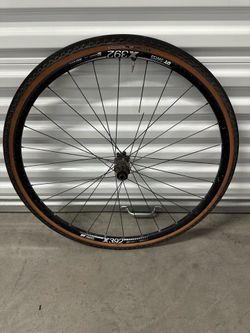 DT Swiss X392 Gravel / Cross Country Rear Wheel with Tanwall Tire