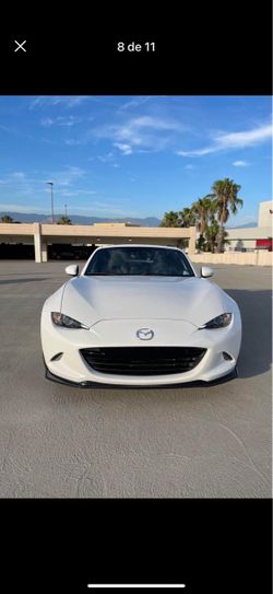 Mazda MX-5 Miata RF (GRAND TOURING)