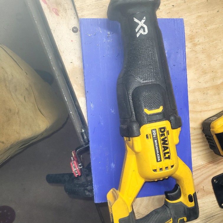 Dewalt Saw Zaw