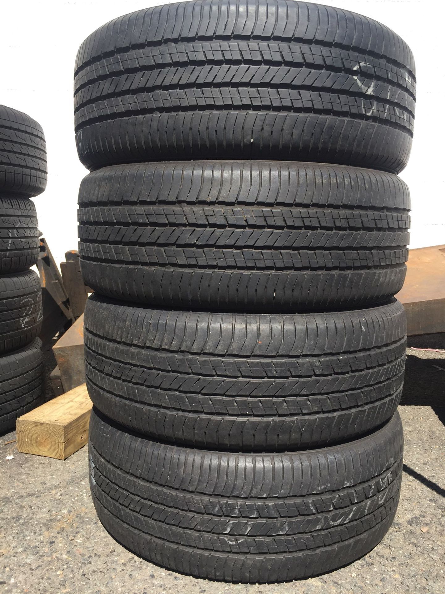 215/50/18 Yokohama set of used tires in great condition 70% tread 200$ for 4 . Installation balance and alignment available. Road force balance avai