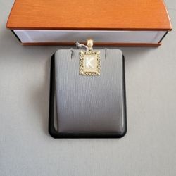 14k Gold Pendant