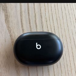 Beats Studio Buds 