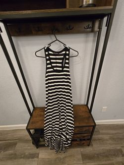 Express Striped Maxi High- Low  Sleeveless Casual Summer Dress Black White M