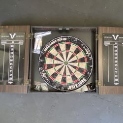 Dartboard + Cabinet