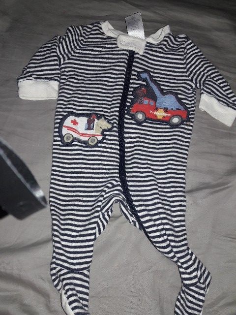 Gymboree newborn zip-up onesie pajamas