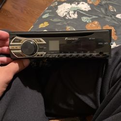 Pioneer Stereo And Remote