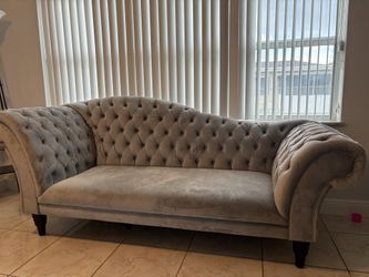 Chesterfield Tufted Modern Curved Sofa