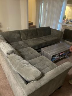 Large Sectional Sofa | Dark Green | Great Condition
