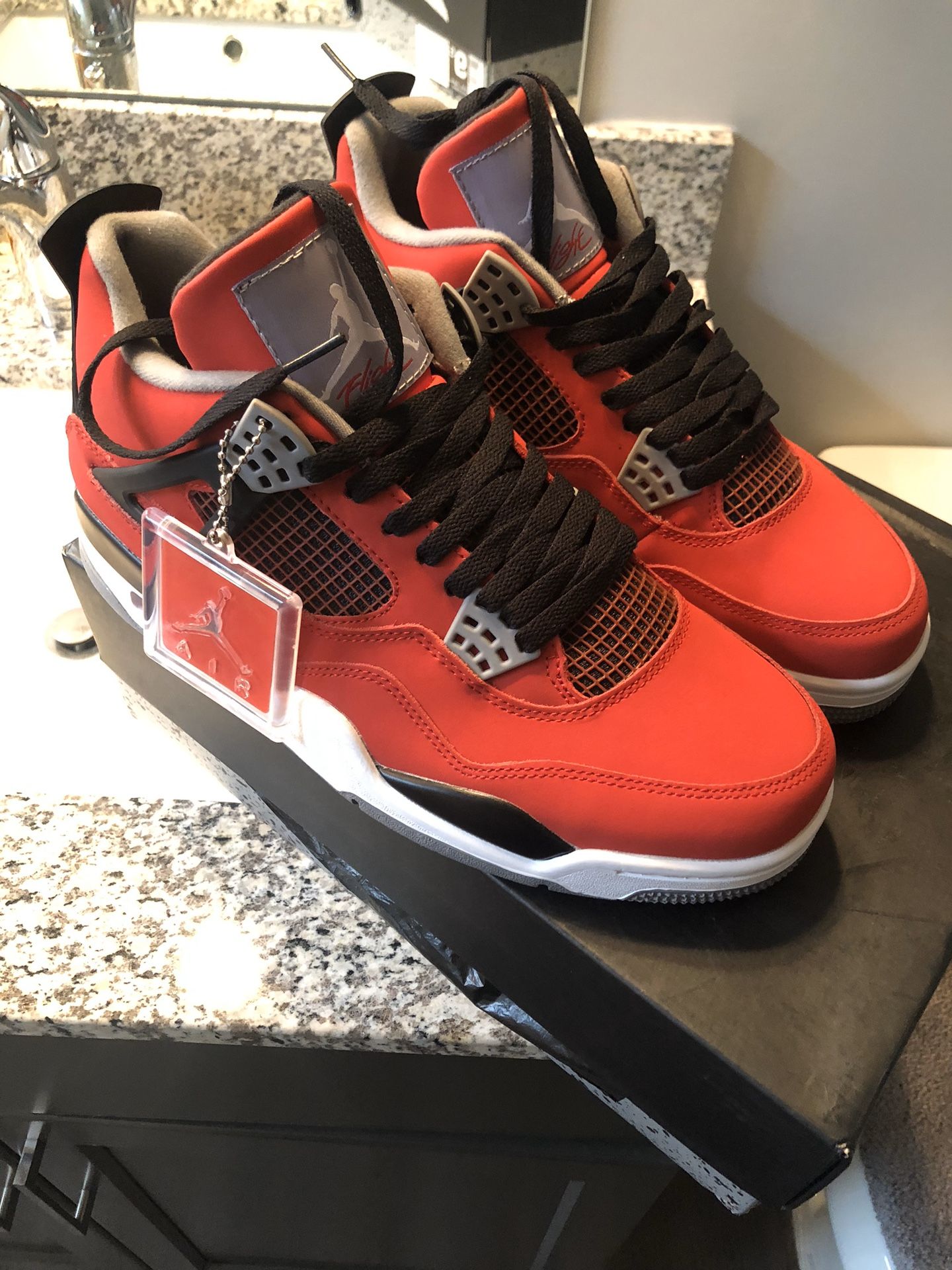 Air Jordan 4s Toro Bravo