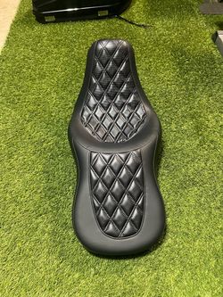 Harley seat