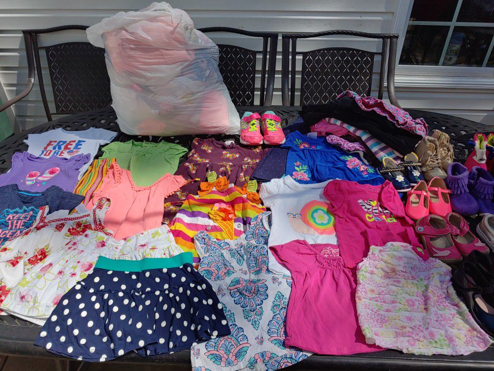 Girls Clothes Size 18 months to 3T (50 items)