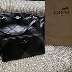 Coach Purse With Matching Wallet