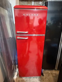 Galanz Retro Style Top Freezer Refrigerator Red