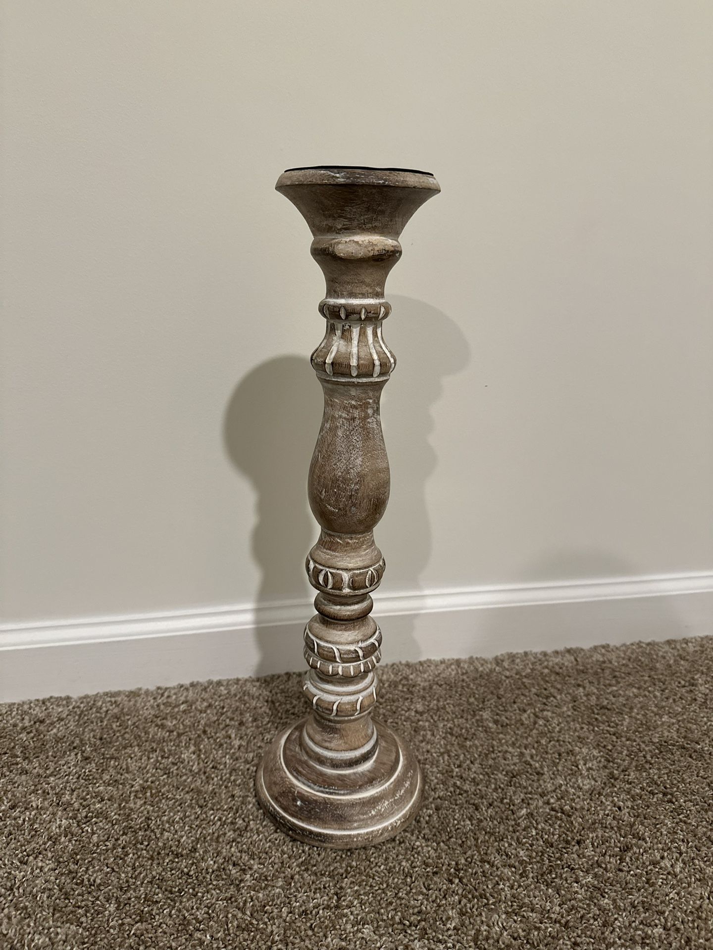 Pillar Candle Holder