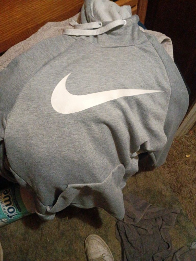 Nike Sweater