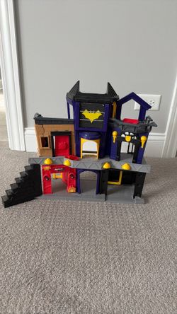 Imaginext Harley Quinn Batcave