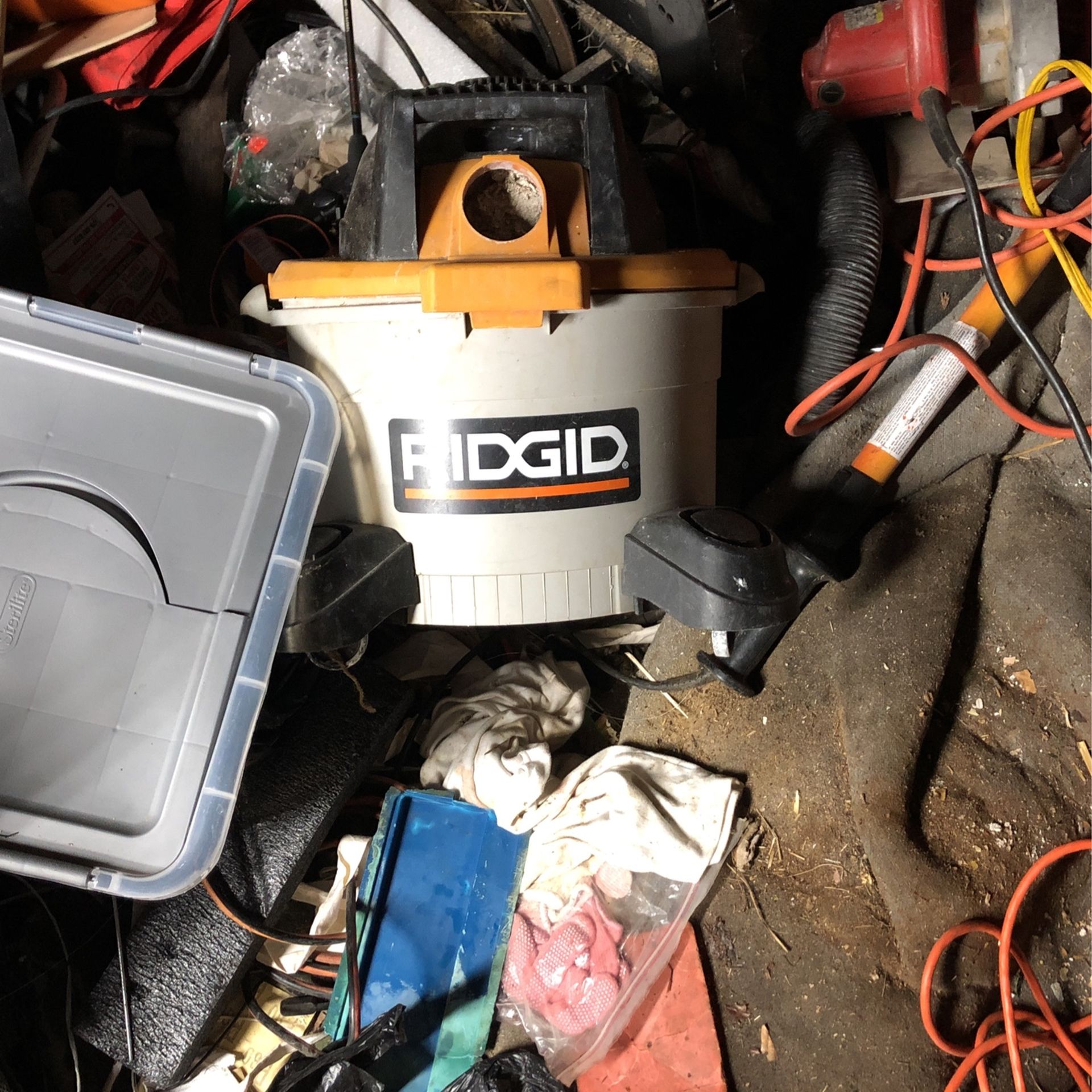 Rigid Wet Dry Shop Vac