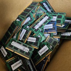 DDR4 SODIMM RAM / 8GB