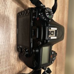 Nikon D 7100 Digital 