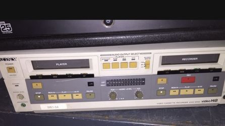 Sony SRI 54 Evo 9700 video Hi 8 video cassette recorder