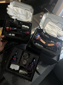 LED Bulbs lights White color Different models 9005/9006/H11/H8H9/H13/9007/9003 And more perfect brights and we have super brights and extreme brights 